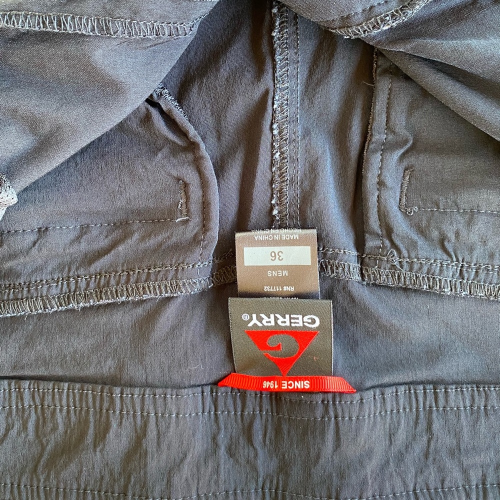 Men's Black Flat Front Cargo Athletic Shorts - Picture 6 of 6